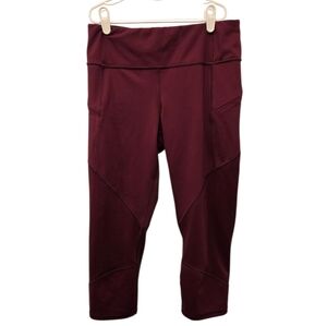 Athleta Burgundy Women’s Mesh Contender Capri Leggings with Zip Pockets Sz M